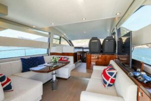 Fairline50-3