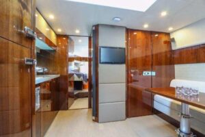 Fairline50-4