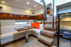 Fairline50-5