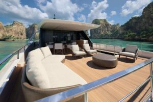 Ferretti90-5