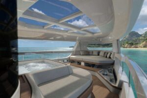 Ferretti90-6